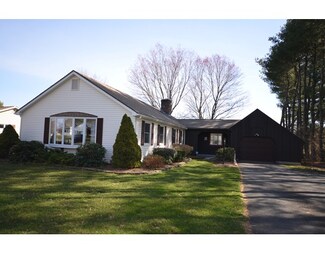 17 Hadley Place, Hadley, MA 01035