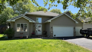 12427 Raven St NW, Coon Rapids, MN 55448