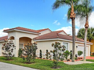 8125 Pelican Harbour Dr, Lake Worth, FL 33467
