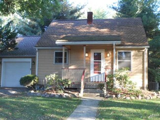 2510 Greenview Ave, Fort Wayne, IN 46809