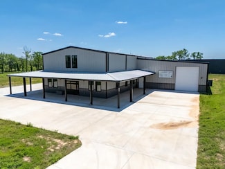 724 E Center Rd, Washington, OK 73093