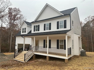 4 Shannon Hill Rd, Columbia, VA 23038