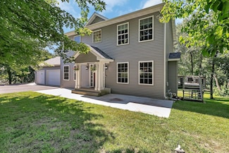 5607 Garden Hills Dr, Saint Cloud, MN 56301