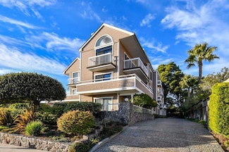 526 2nd St Unit 301, Santa Cruz, CA 95060