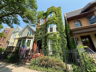 1132 W Addison St Unit 2, Chicago, IL 60613