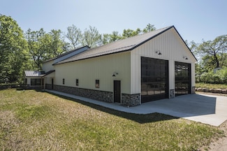 12709 E Common Rd, Detroit Lakes, MN 56501