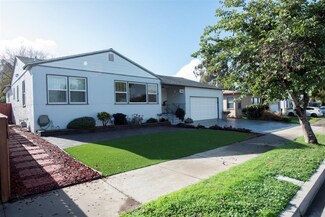 56 Center St, Chula Vista, CA 91910
