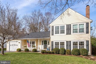119 Seneca Ridge Dr, Sterling, VA 20164