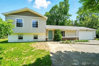 6145 Tanager Way, Dayton, OH 45449