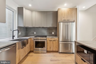 1214 E Susquehanna Ave Unit 4, Philadelphia, PA 19125