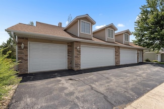 5135 Diane Ct Unit 10, Rockford, IL 61108