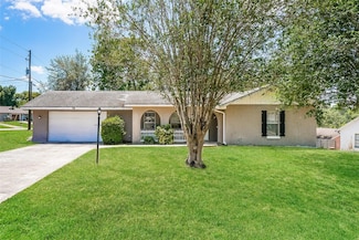 845 N Ludlum Dr, Deltona, FL 32725