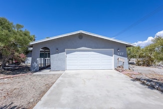 940 Flamingo Ave, Thermal, CA 92274