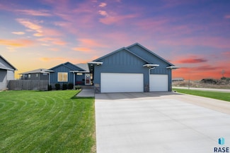 4205 W 77th St, Sioux Falls, SD 57108