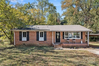 4838 Hidden Valley Rd, Charlotte, NC 28213
