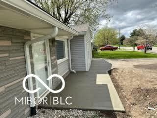 117 Tracy Rd, Whiteland, IN 46184