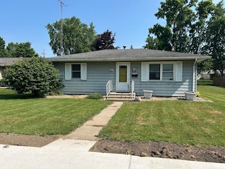 916 W Washington St, Plymouth, IN 46563