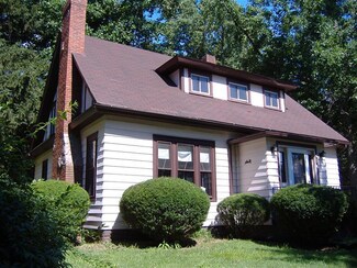 416 S Cass St, Berrien Springs, MI 49103