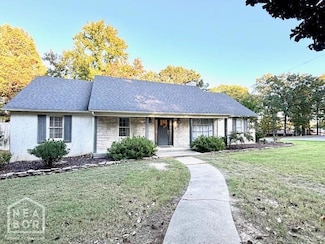 1610 Castle Dr, Jonesboro, AR 72401