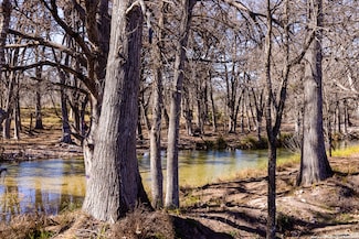 2400 Little Dry Frio Rd, Leakey, TX 78873