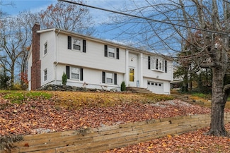 155 Birkshire Dr, Warwick, RI 02886