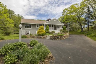 261 Brackett Rd, Rye, NH 03870