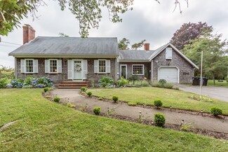960 Tucker Rd, North Dartmouth, MA 02747