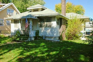 907 Euclid Ave, Des Moines, IA 50313
