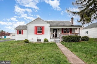 1074 High St, Harrisburg, PA 17113
