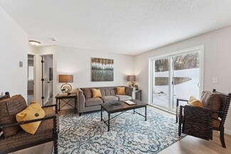 1580 Wheelock Ln Unit 101, Saint Paul, MN 55117