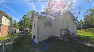 218 Davis St, Beckley, WV 25801