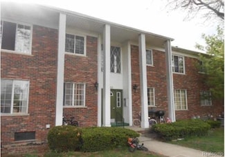 39447 Van Dyke Ave Unit 215, Sterling Heights, MI 48313