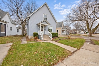 301 Pond St, Dekalb, IL 60115