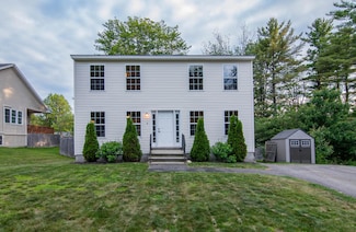 9 St James Place, Lewiston, ME 04240