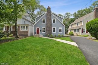 733 Mosswood Ave, Orange, NJ 07050