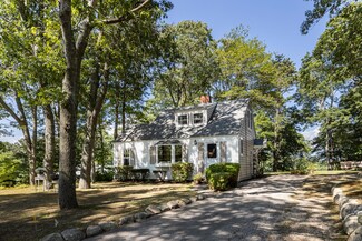 95 Pinecrest Beach Dr, East Falmouth, MA 02536