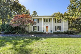 111 Ridge Crest Dr, Chesterfield, MO 63017