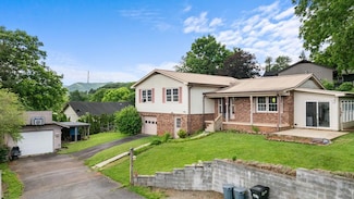 31 Wells Grove Rd, Franklin, NC 28734
