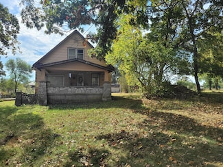 3286 S 30th Rd, Humansville, MO 65674
