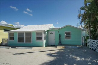 4827 Pine Island Rd NW, Matlacha, FL 33993