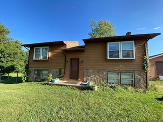 1819 Bishop Rd, Blacksburg, VA 24060