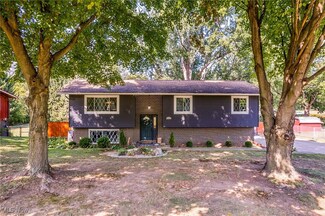 1881 Nichols Rd, Akron, OH 44312