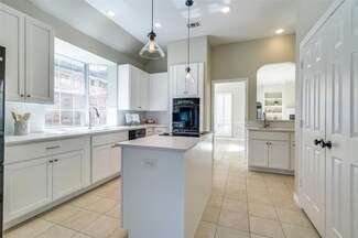 3842 Canot Ln, Addison, TX 75001