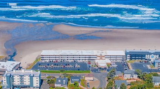 145 NW Inlet Ave Unit 221, Lincoln City, OR 97367