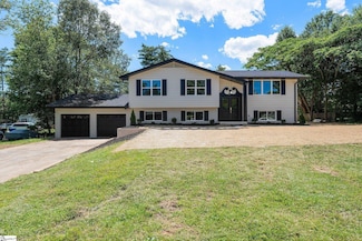 110 Devon Dr, Mauldin, SC 29662
