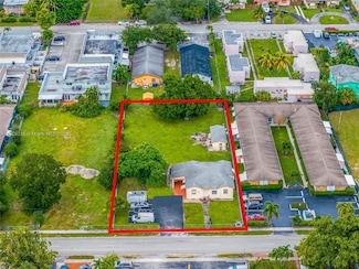 2443 Polk St, Hollywood, FL 33020