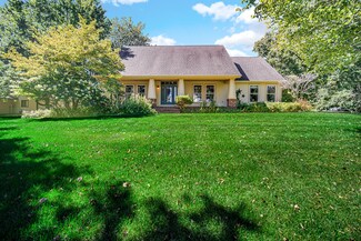 118 Smoke Rd, Valparaiso, IN 46385