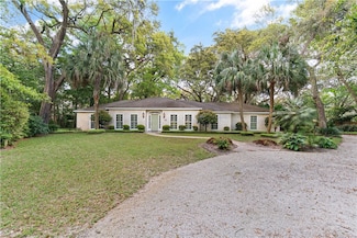 305 Mulberry Way, Saint Simons Island, GA 31522