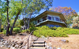 55 Birnamwood Rd, Ashland, OR 97520