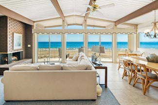 331 Beach Dr, Aptos, CA 95003